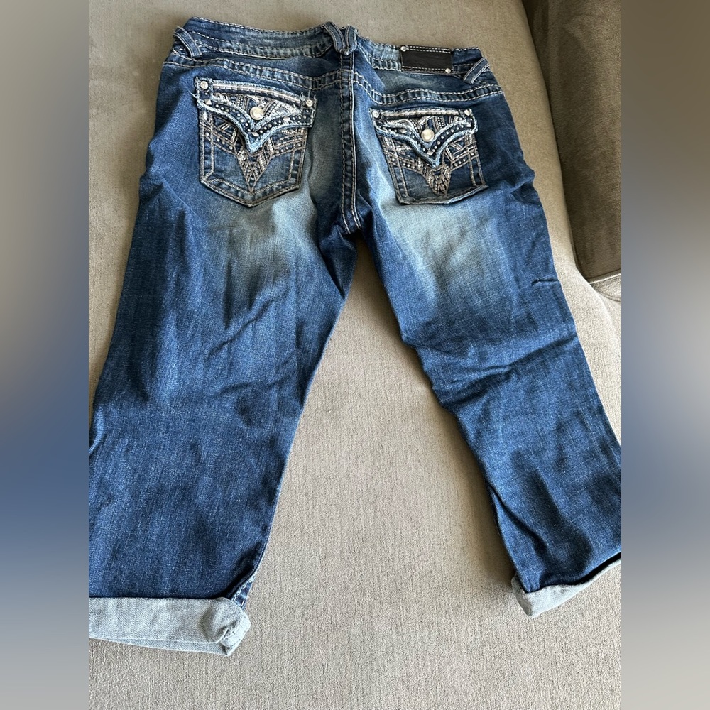 Vigoss cropped jeans. Size 11/12 length 21” EUC